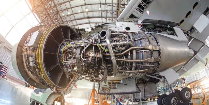 4 Ways Graphite Transforms Aerospace Engineering